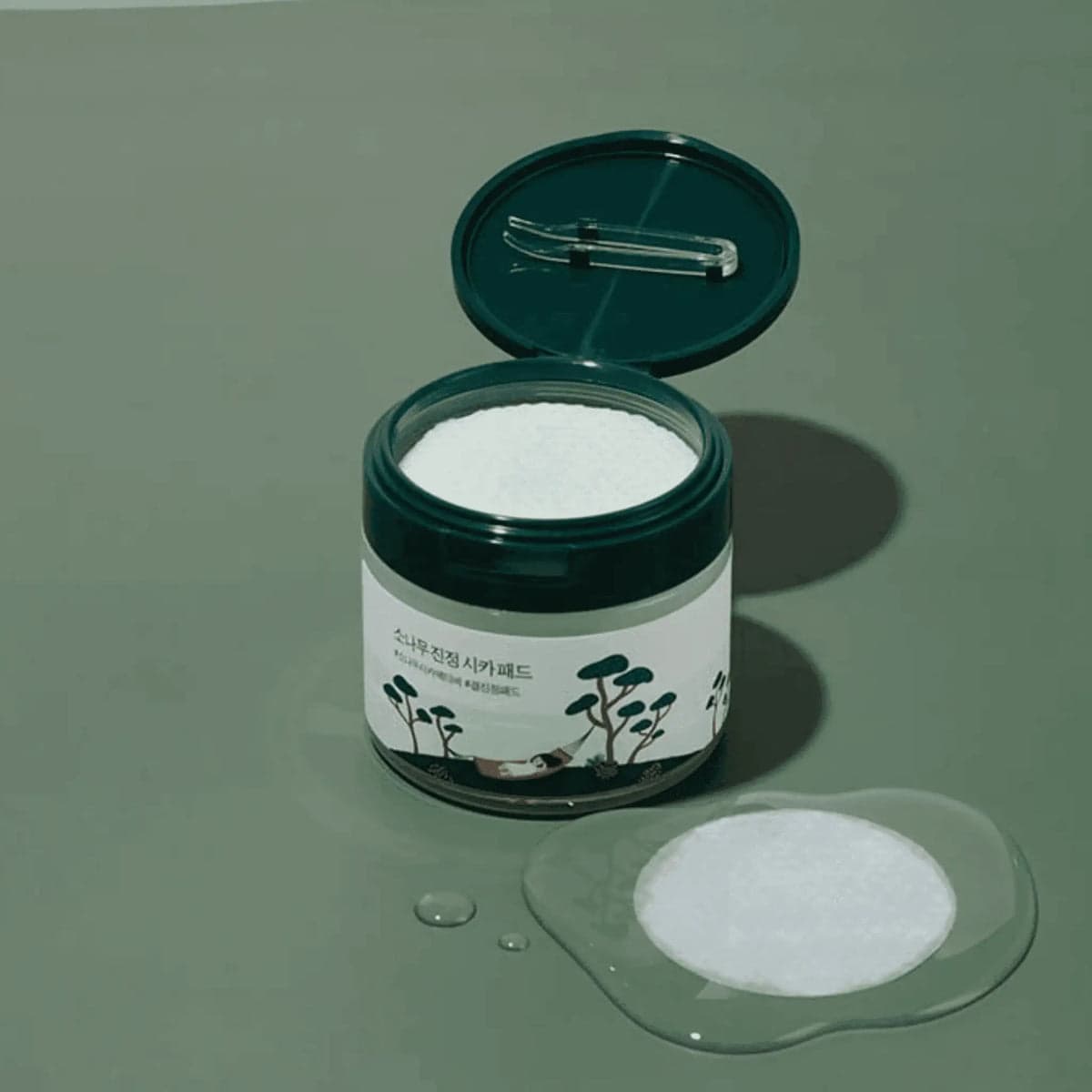 Round Lab Pine Calming Cica Pad